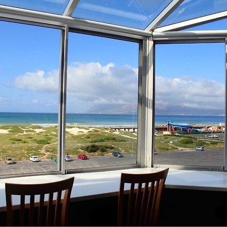 Appartamento Sunrise Penthouse Muizenberg Esterno foto